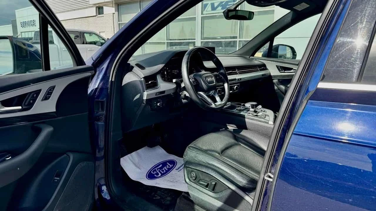 Audi Q7 * 3.0 TFSI quattro Progressiv tiptronic * CARFAX *, снимка 9 - Автомобили и джипове - 54058244