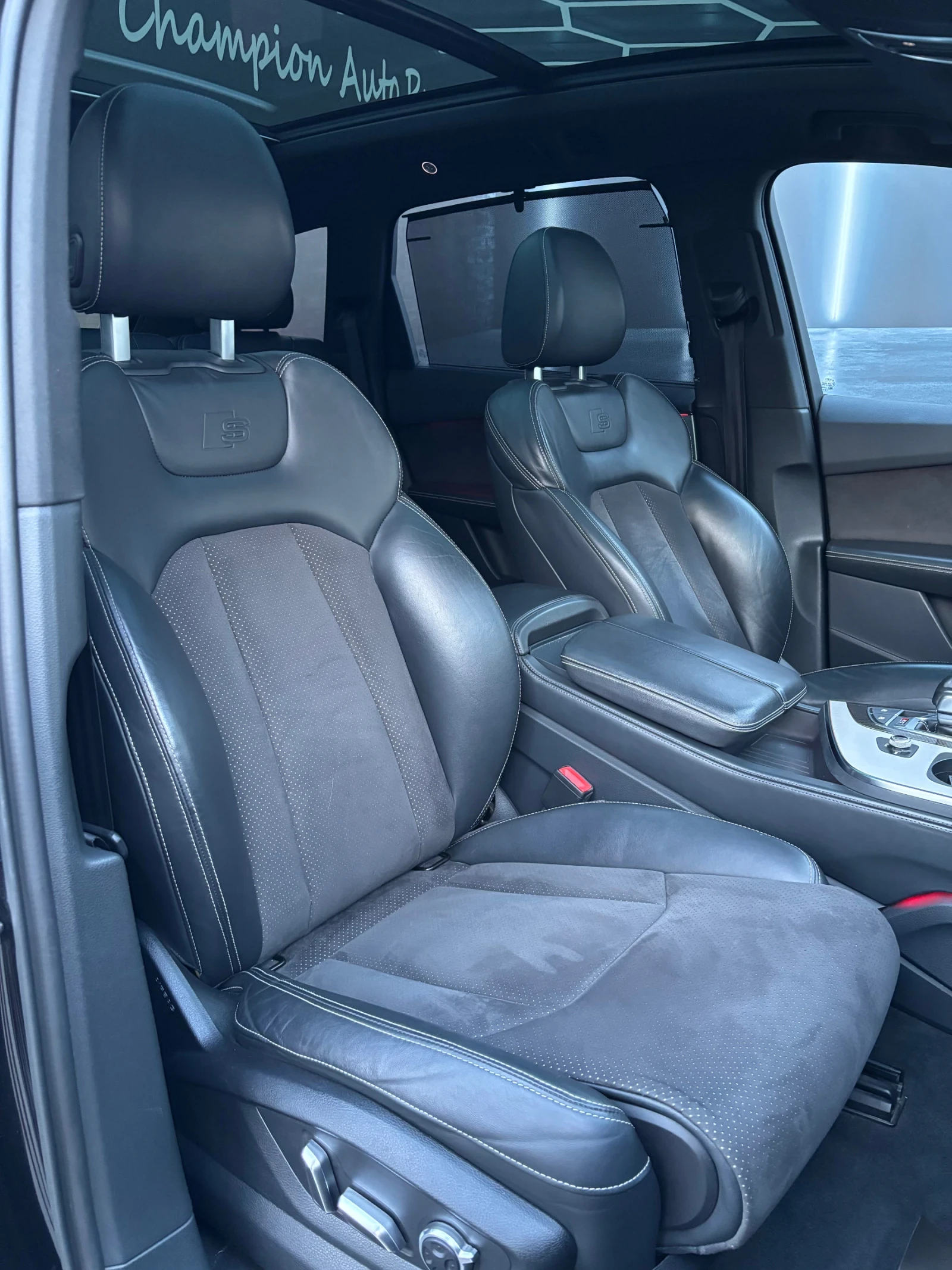 Audi SQ7 S-Line, снимка 15 - Автомобили и джипове - 54499530