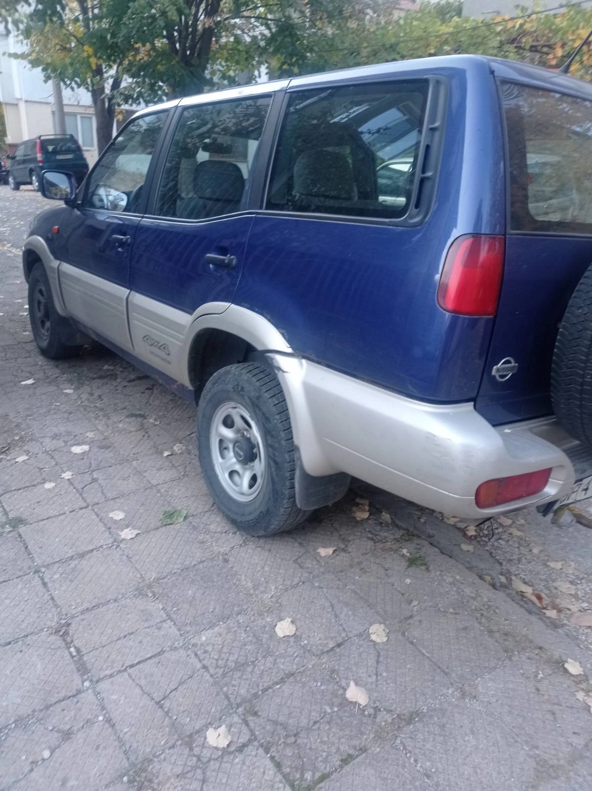 Nissan Terrano 2, снимка 2 - Автомобили и джипове - 54579957