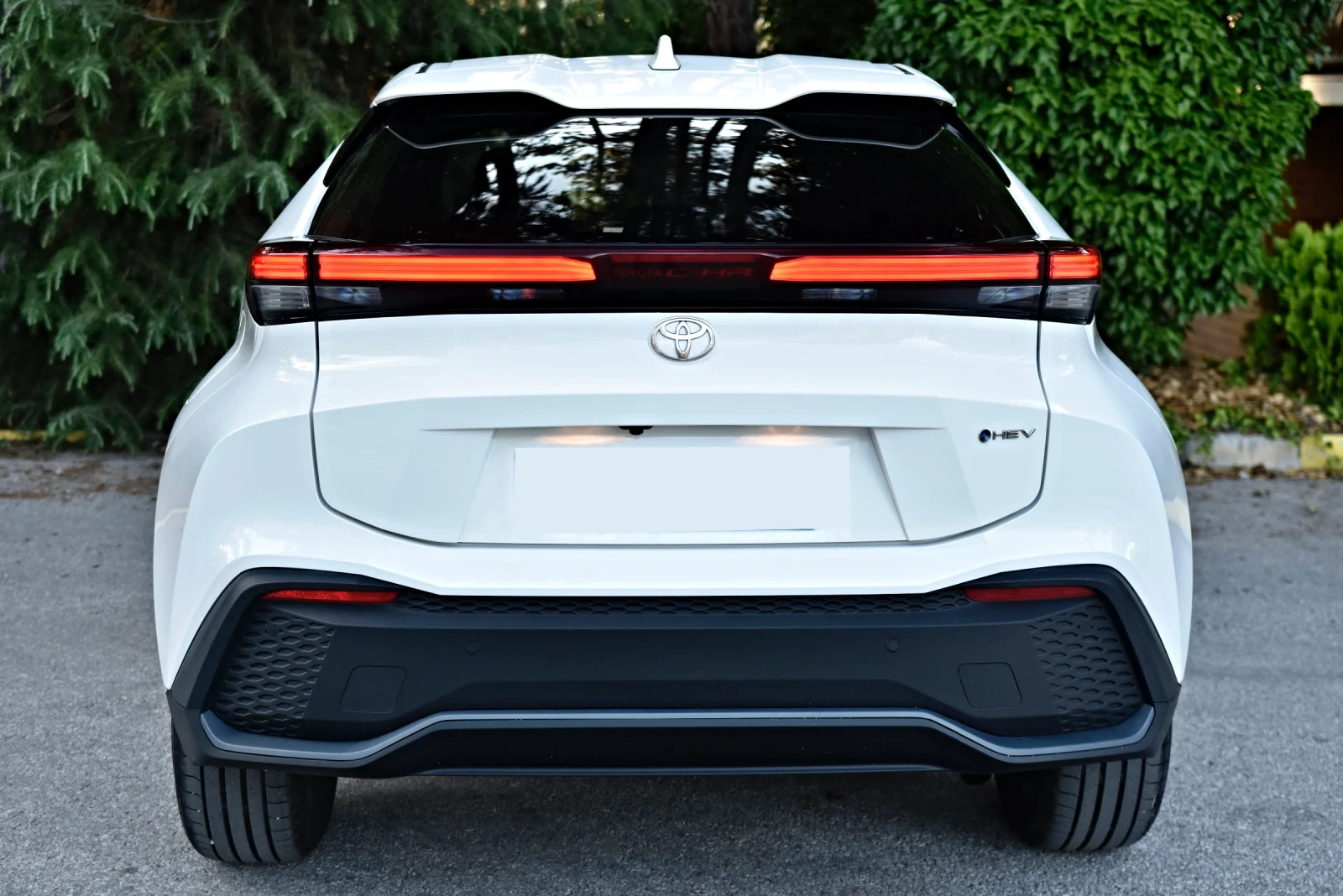 Toyota C-HR 2.0 HEV, снимка 5 - Автомобили и джипове - 55062949