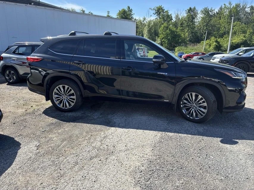 Toyota Highlander Limited* 360* Обдух* Pano* 6+ 1* Keyless* Подгрев*, снимка 2 - Автомобили и джипове - 55235056
