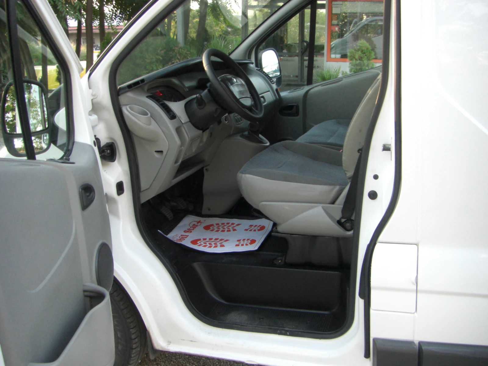 Renault Trafic 2.0dci 6ck. KLIMATIK - изображение 9