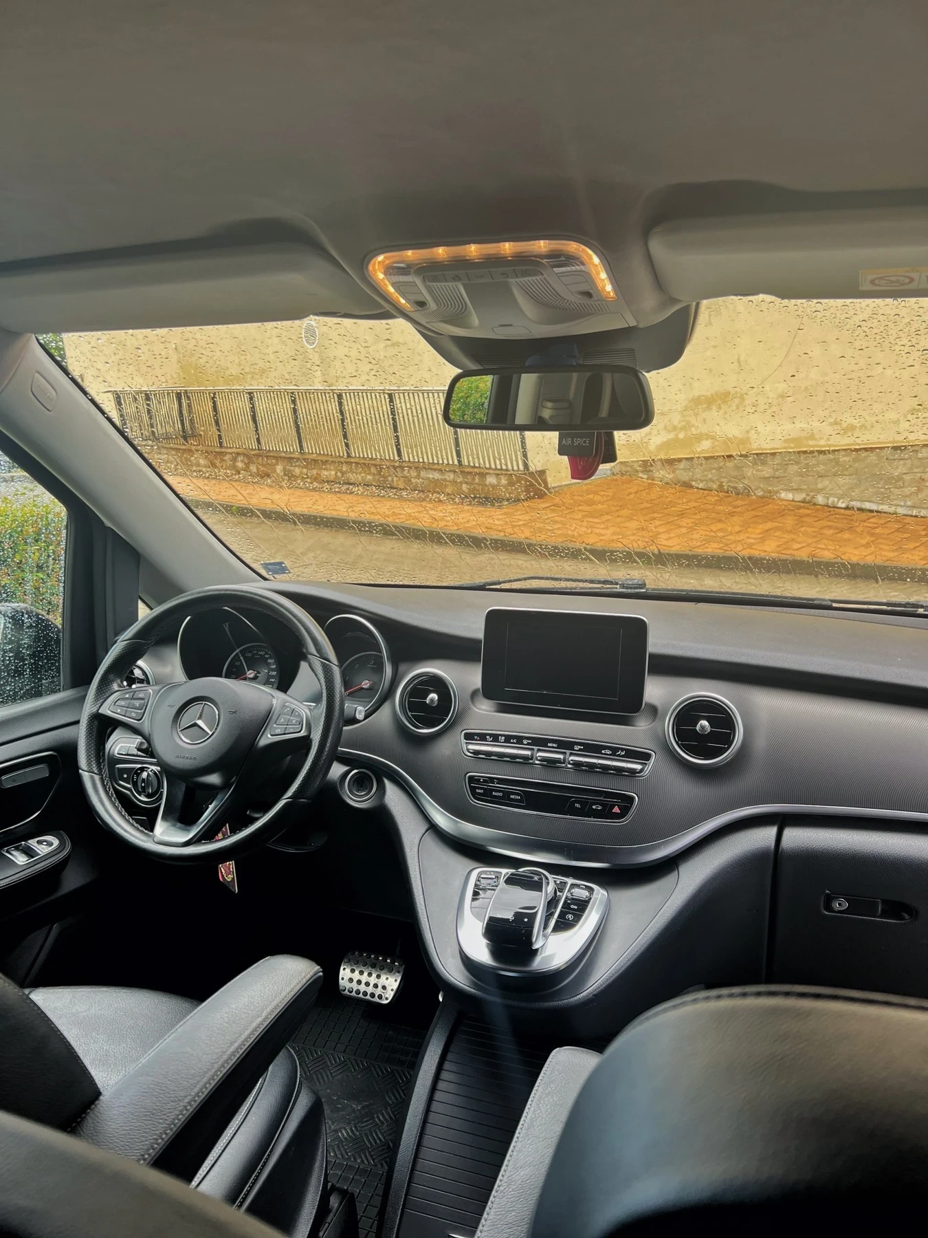Mercedes-Benz V 250, снимка 12 - Бусове и автобуси - 54702001