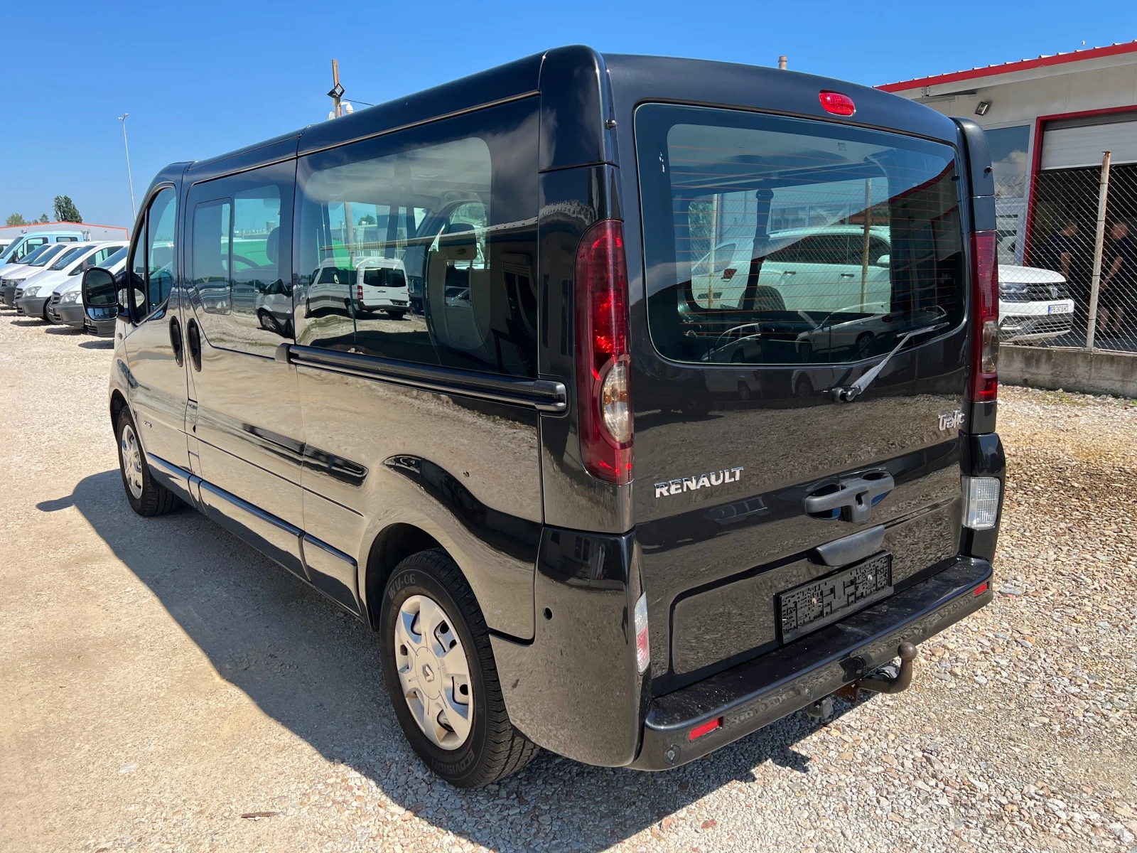 Renault Trafic 6 места , снимка 4 - Бусове и автобуси - 54864180