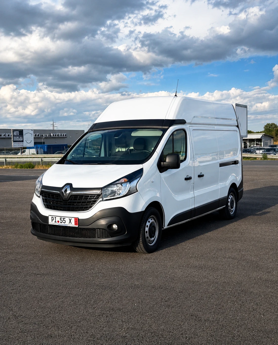 Renault Trafic 2.49т. БЕЗ ТАХОГРАФ (4ЕП) 2.0dci, снимка 2 - Бусове и автобуси - 55421960