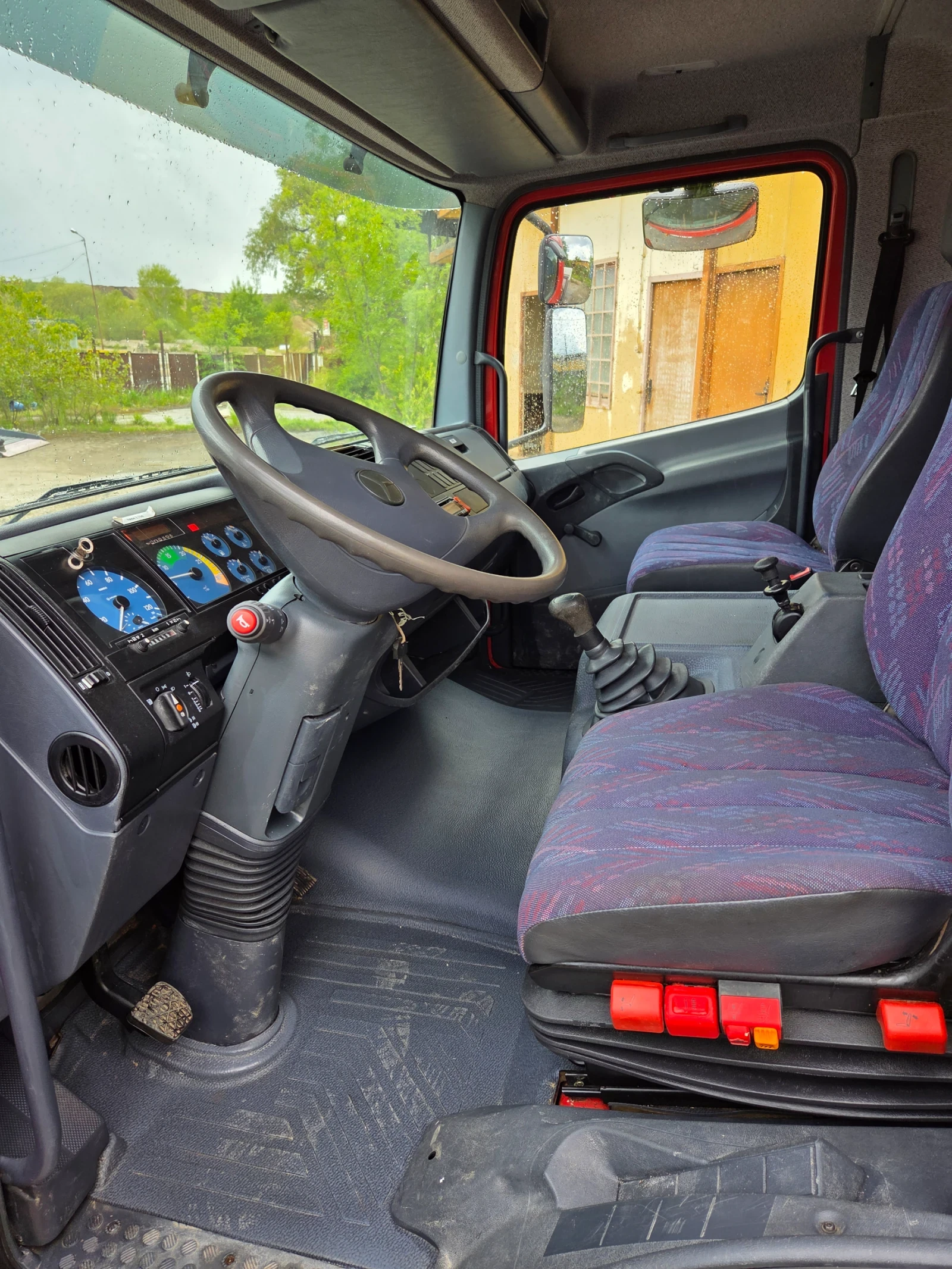 Mercedes-Benz Atego 815  7490кг. Кран pallfinger 4600, снимка 17 - Камиони - 54390802