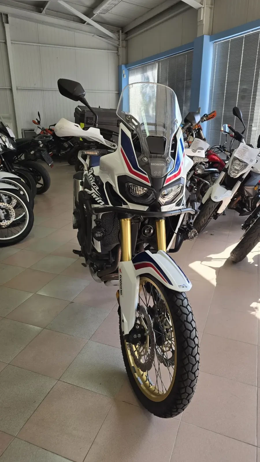 Honda Crf 1000 Africa Twin Лизинг !, снимка 3 - Мотоциклети и мототехника - 55234643