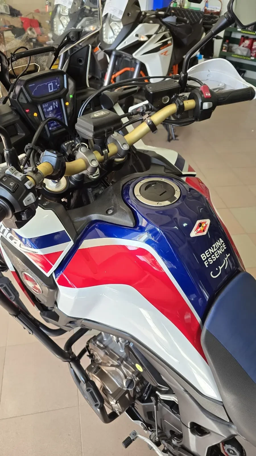 Honda Crf 1000 Africa Twin Лизинг !, снимка 9 - Мотоциклети и мототехника - 55234643