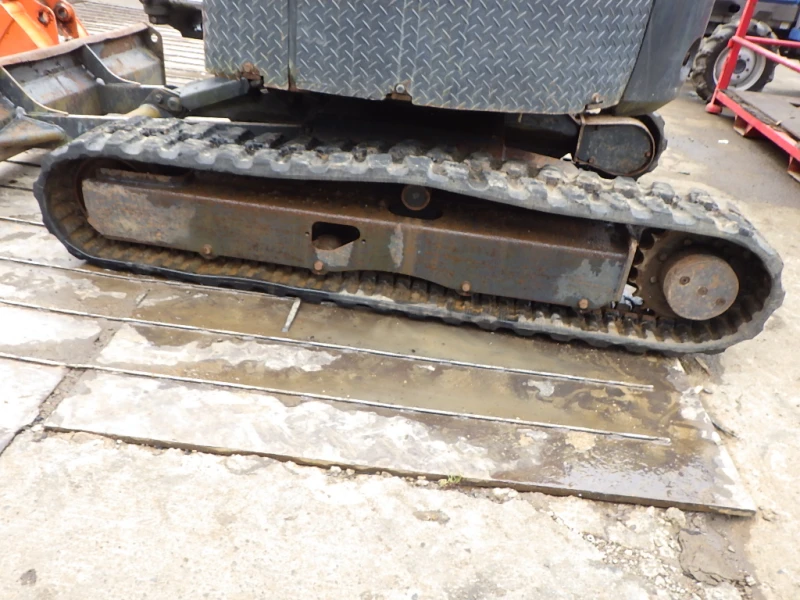 Багер Hitachi ZX35U, снимка 11 - Индустриална техника - 50358508