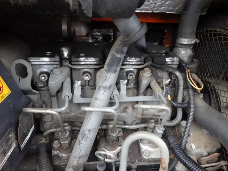 Багер Hitachi ZX35U, снимка 13 - Индустриална техника - 50358508