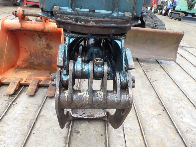 Багер Hitachi ZX35U, снимка 6 - Индустриална техника - 50358508