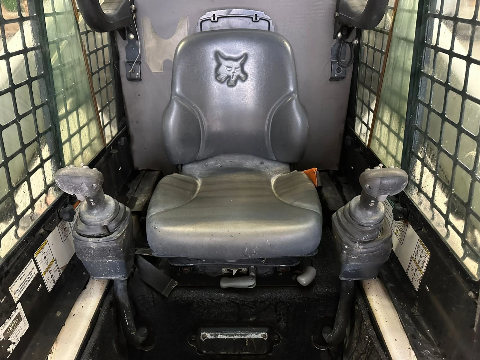 Мини челни товарачи Bobcat T 190 - изображение 9