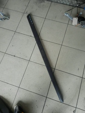 лайсна предна дясна врата Пежо 206 2врати