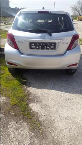 Toyota Yaris 1.4 d4d 1.3vvti    3 .бр, снимка 13