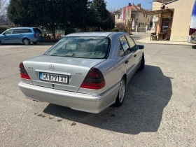 Mercedes-Benz C 220, снимка 4