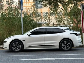 Zeekr 001, снимка 2