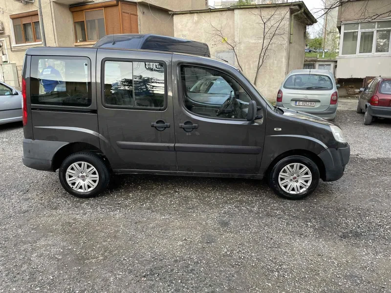 Fiat Doblo 1.6 газ-бензин, снимка 7 - Автомобили и джипове - 46849105