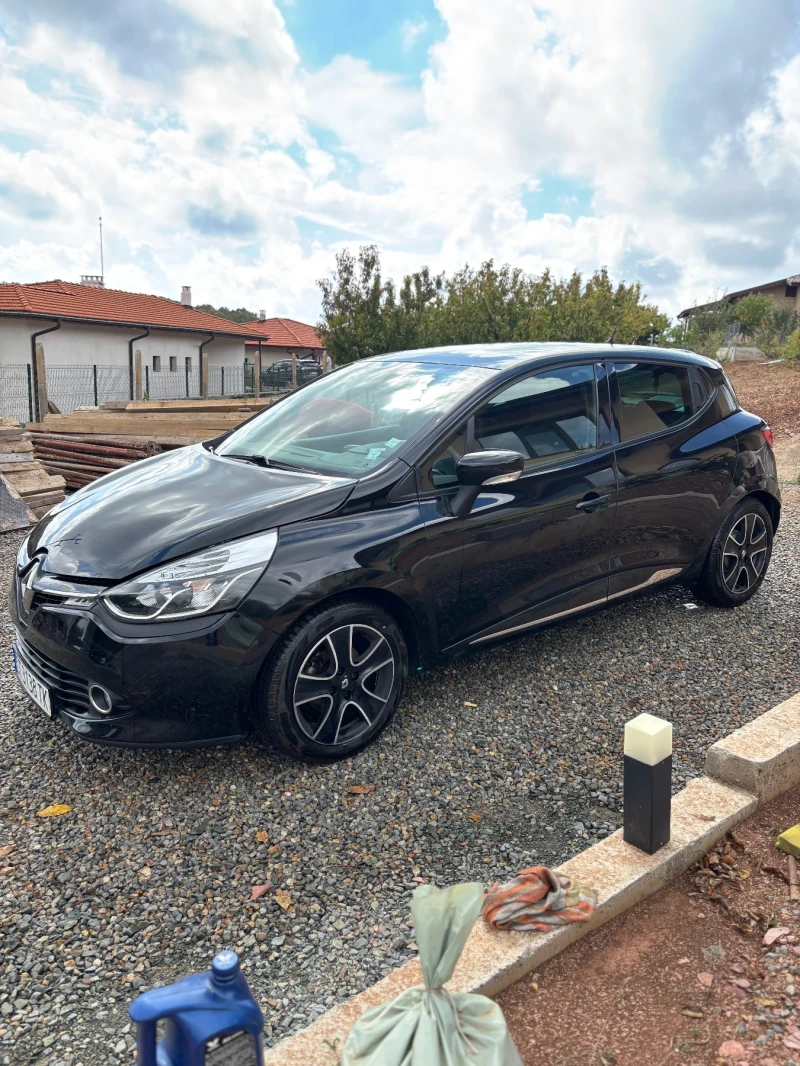 Renault Clio, снимка 2 - Автомобили и джипове - 47728374