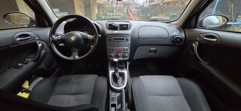 Alfa Romeo 147, снимка 8 - Автомобили и джипове - 48200879