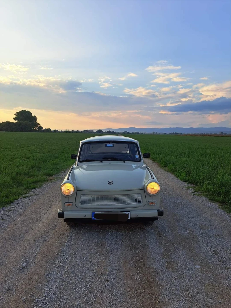 Trabant 601, снимка 1 - Автомобили и джипове - 49122684