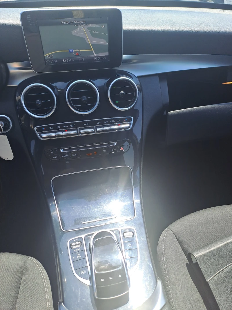 Mercedes-Benz C 180 1.6D 116k.c., снимка 10 - Автомобили и джипове - 50818553