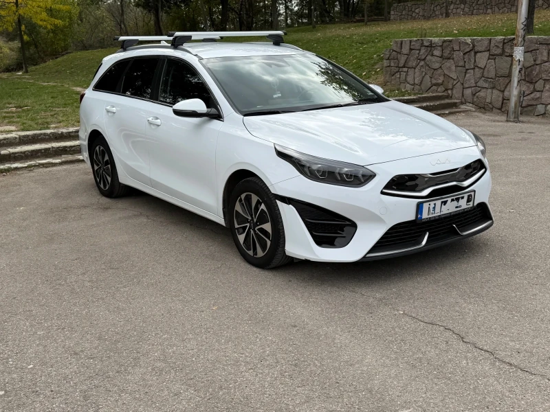 Kia Ceed 1.6 бензин хибрид , снимка 2 - Автомобили и джипове - 52181835
