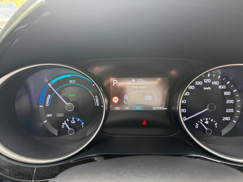 Kia Ceed 1.6 бензин хибрид , снимка 9 - Автомобили и джипове - 52181835