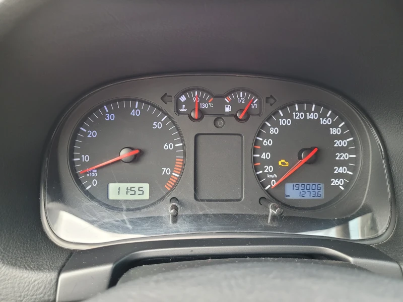 VW Golf IV 1.6 16v, снимка 11 - Автомобили и джипове - 52893466