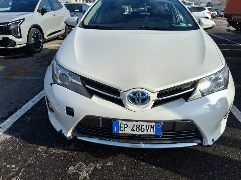 Toyota Auris 1.8i Хибрид