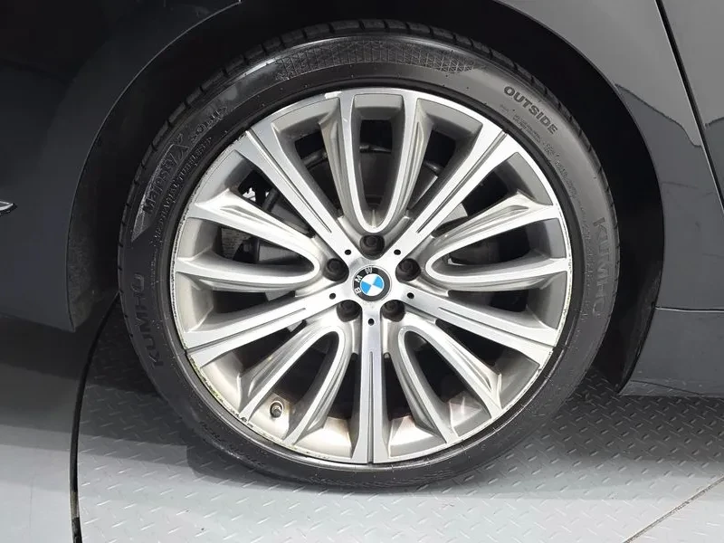 BMW 730, снимка 5 - Автомобили и джипове - 54820144