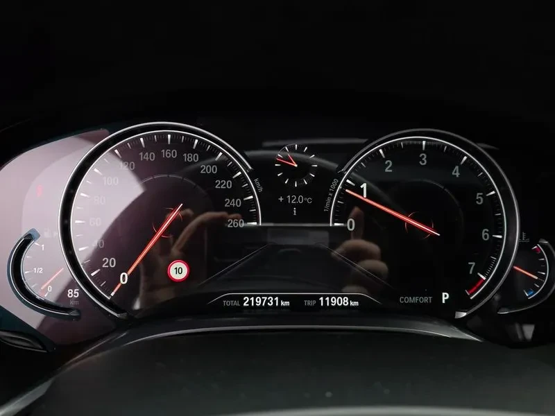 BMW 730, снимка 8 - Автомобили и джипове - 54820144