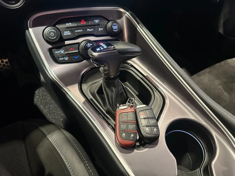 Dodge Challenger 6.3 J Automatic КРАЙНА ЦЕНА: 54845 EUR, снимка 9 - Автомобили и джипове - 55967147