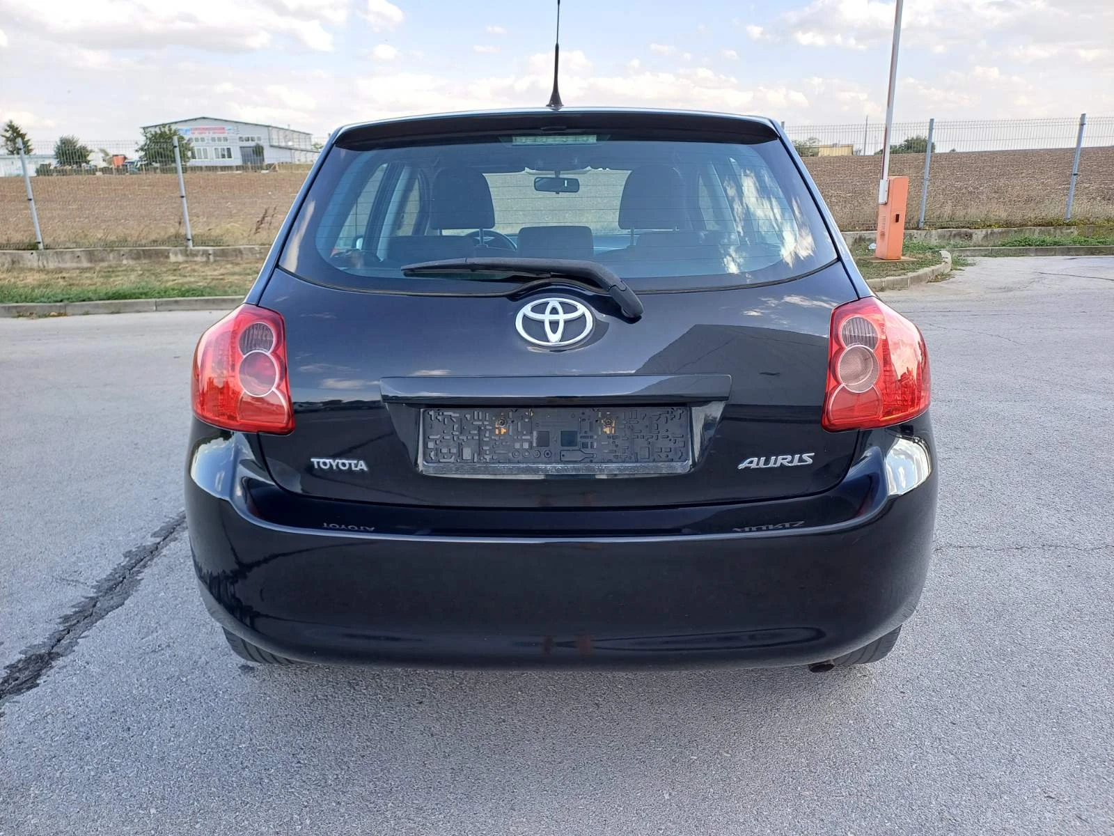 Toyota Auris 1.6 Benzin 124к.с. - изображение 5