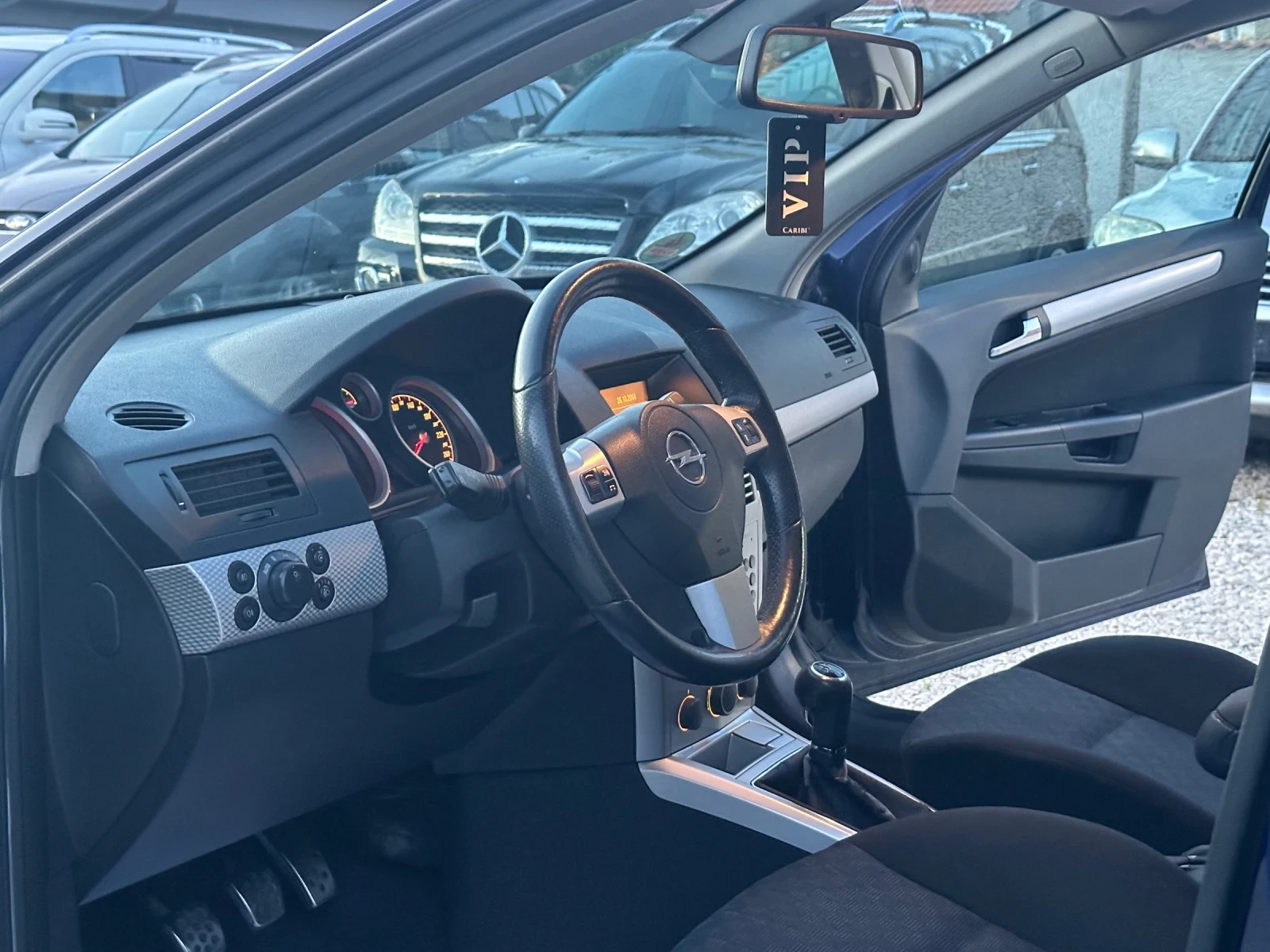 Opel Astra 1.8i / 125hp / klimatronik - изображение 10