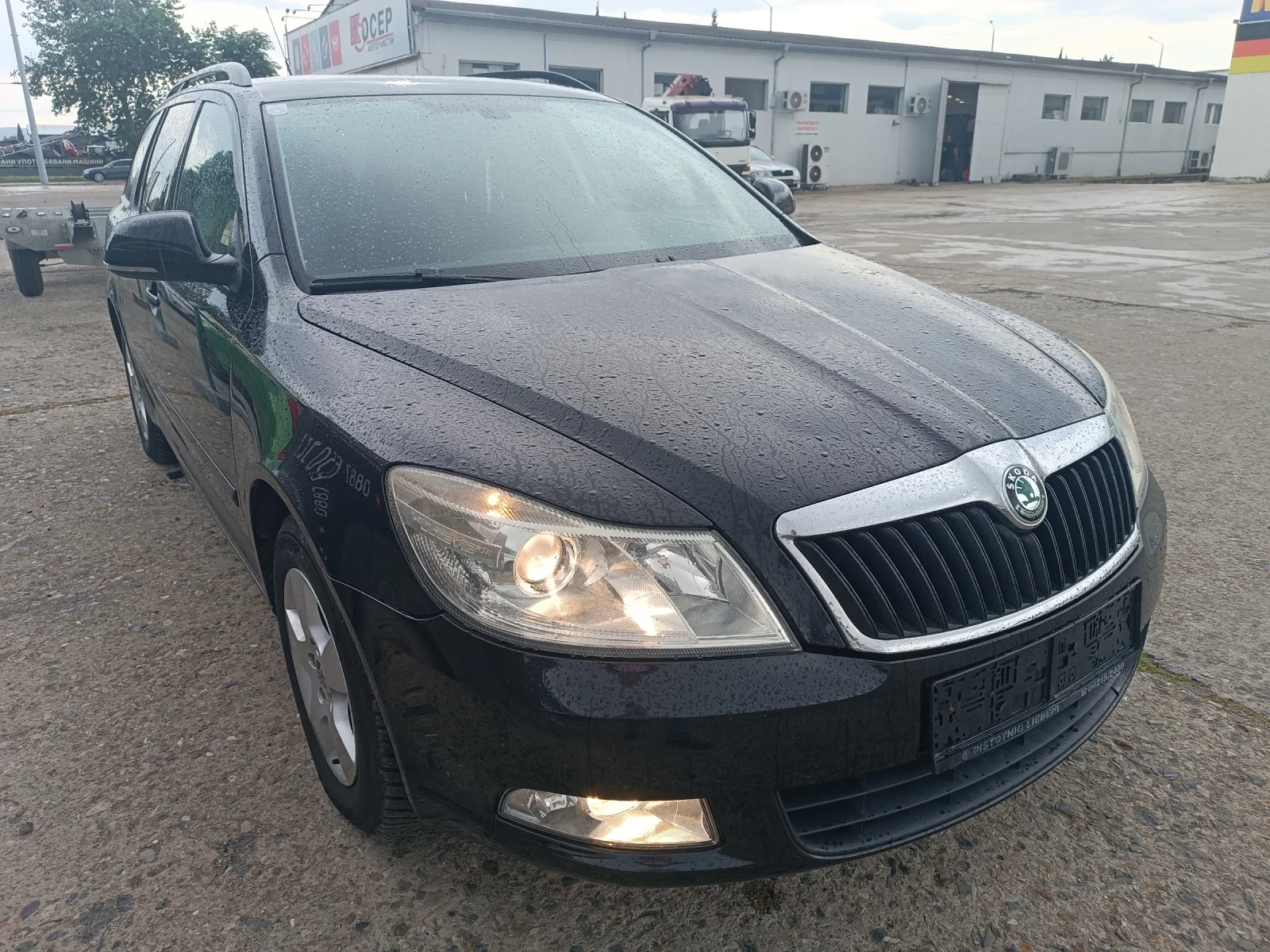 Skoda Octavia 1, 6 TDi, НАВИ, КЛИМАТРОНИК, ЛИЗИНГ - изображение 2
