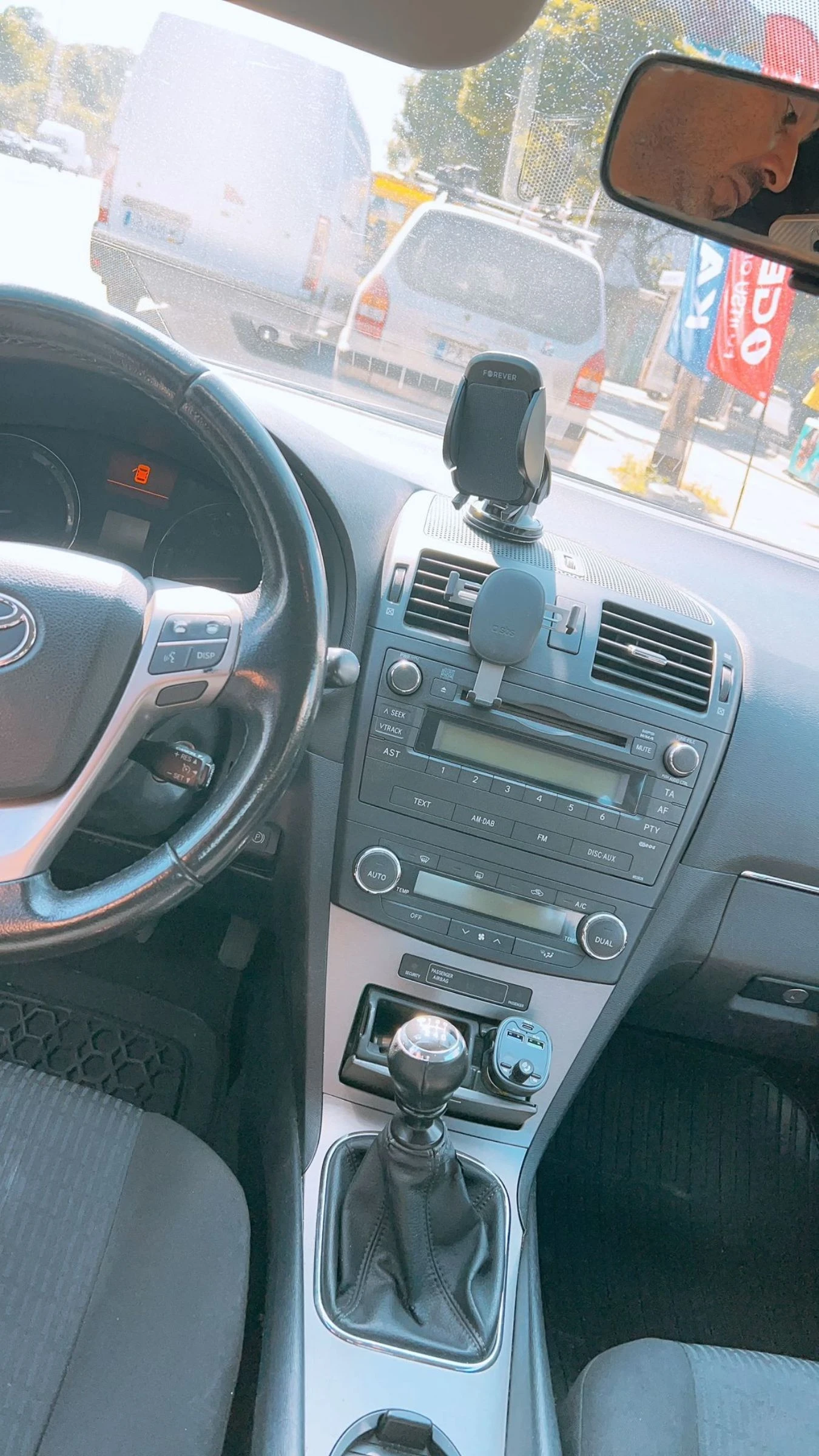 Toyota Avensis  - изображение 4