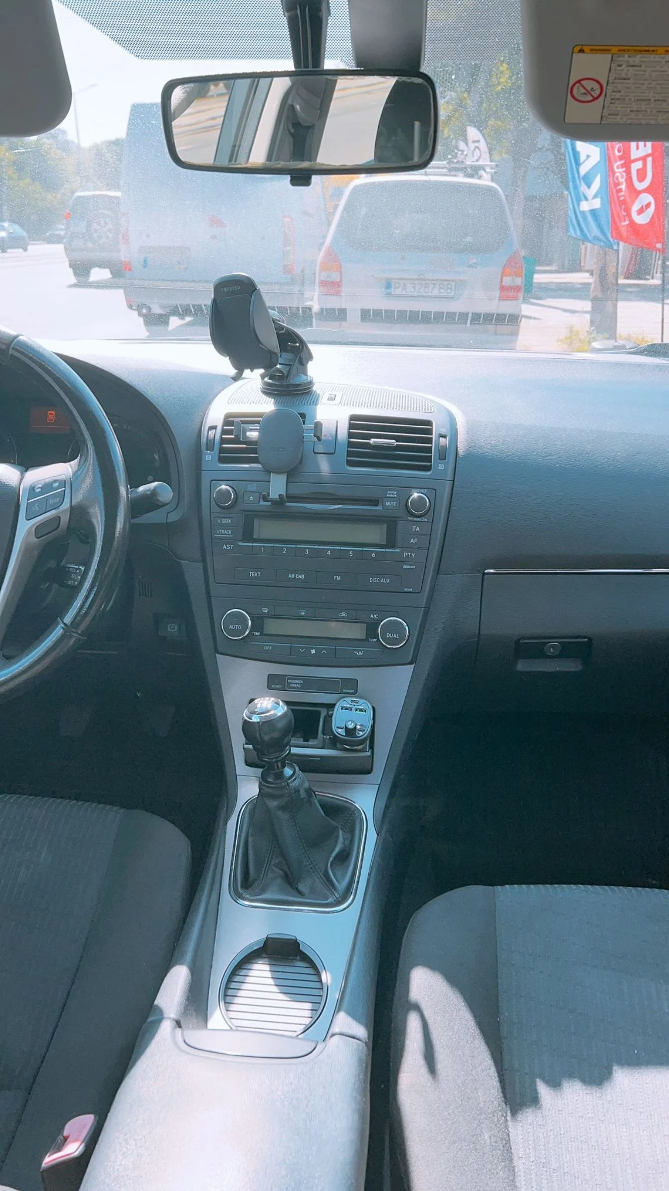Toyota Avensis  - изображение 8