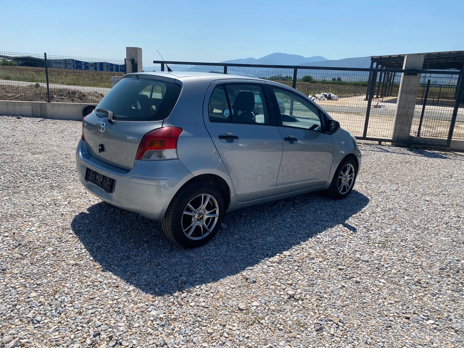 Toyota Yaris 1.3 / 101�� | Mobile.bg � ����������� 4