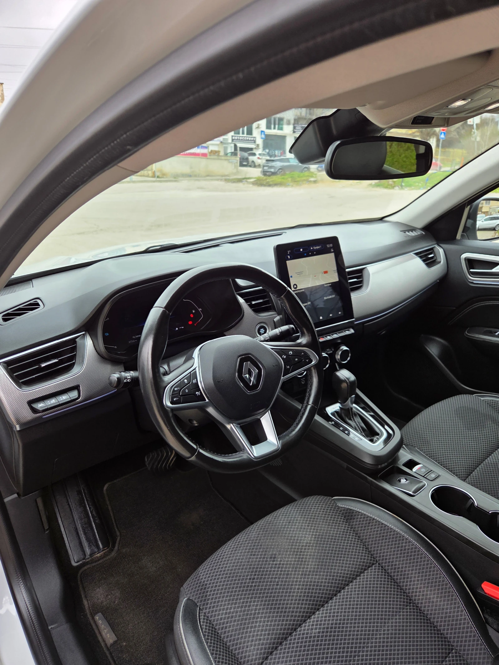 Renault Arkana, снимка 5 - Автомобили и джипове - 53707378