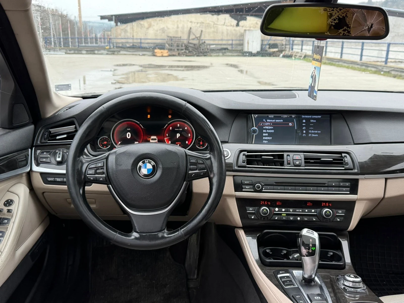BMW 530 3xTV/360/NIGHT/DIGITAL/Distronic/ОБДУХВАНЕ/FULLMAX, снимка 8 - Автомобили и джипове - 54001154