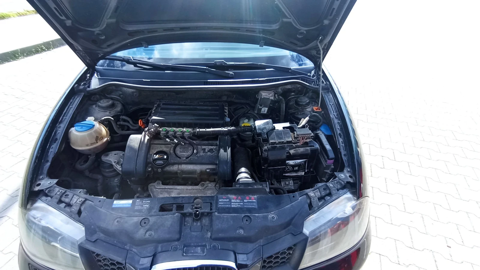 Seat Ibiza 1.4 бензин+ LPG, снимка 6 - Автомобили и джипове - 54100592