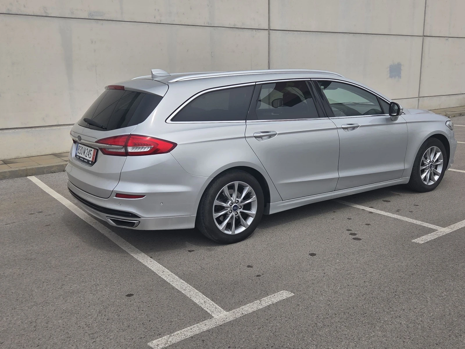 Ford Mondeo 2.0 Ecoblue 190k.c.DINAMIC LED FACE, снимка 4 - Автомобили и джипове - 54230583