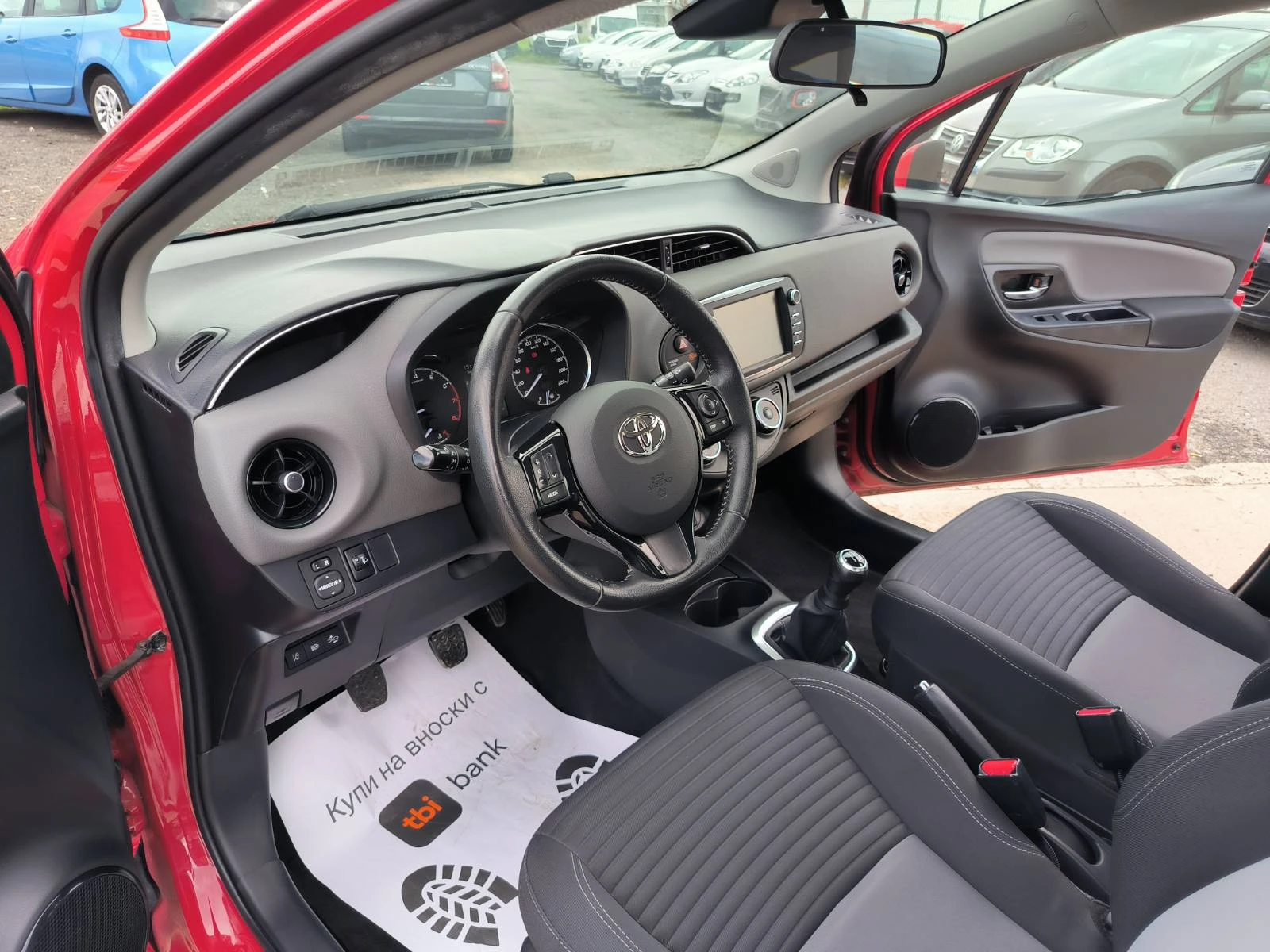 Toyota Yaris 1.0i-Navi-Euro-6D, снимка 13 - Автомобили и джипове - 54421597