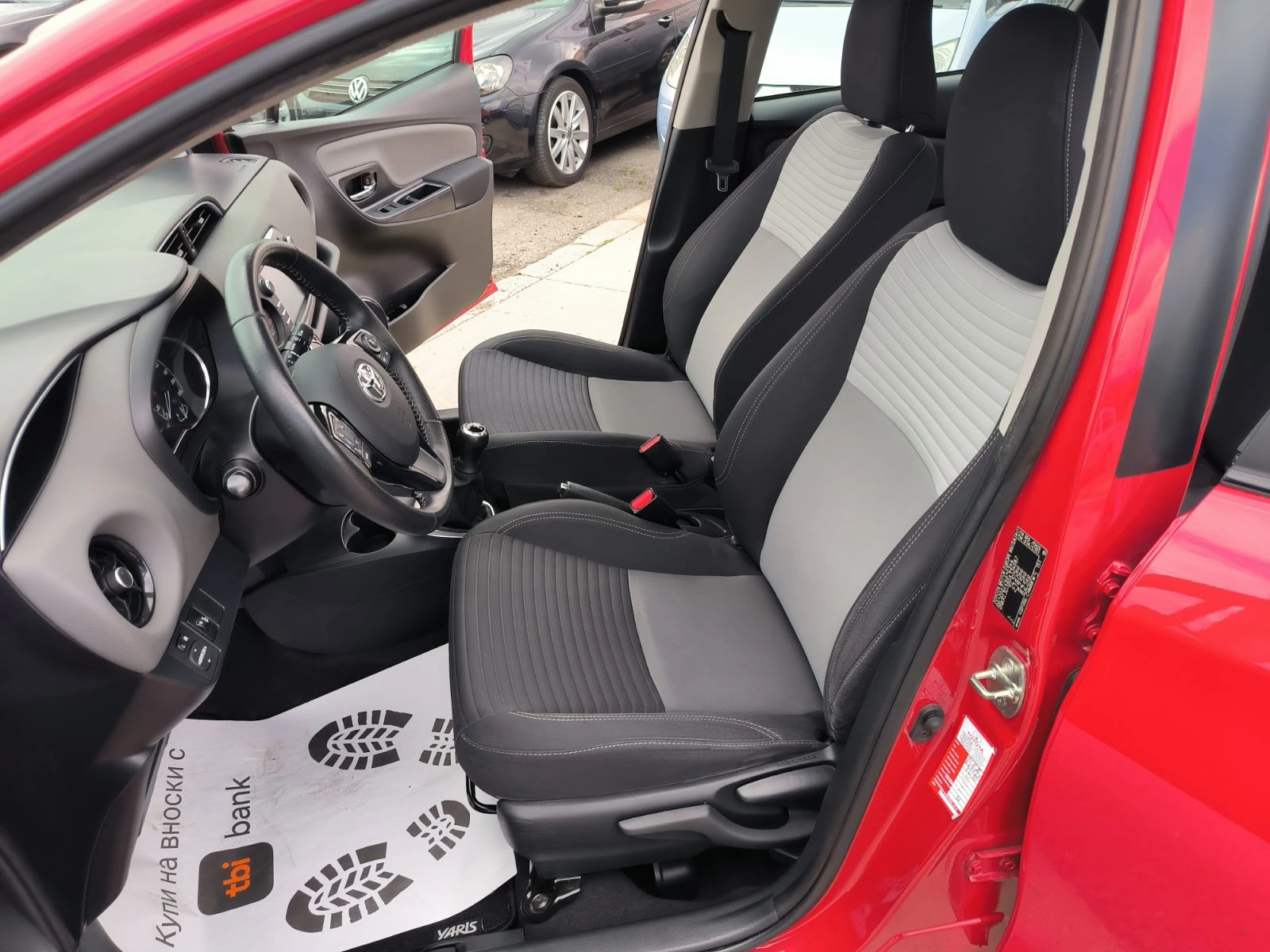 Toyota Yaris 1.0i-Navi-Euro-6D, снимка 15 - Автомобили и джипове - 54421597