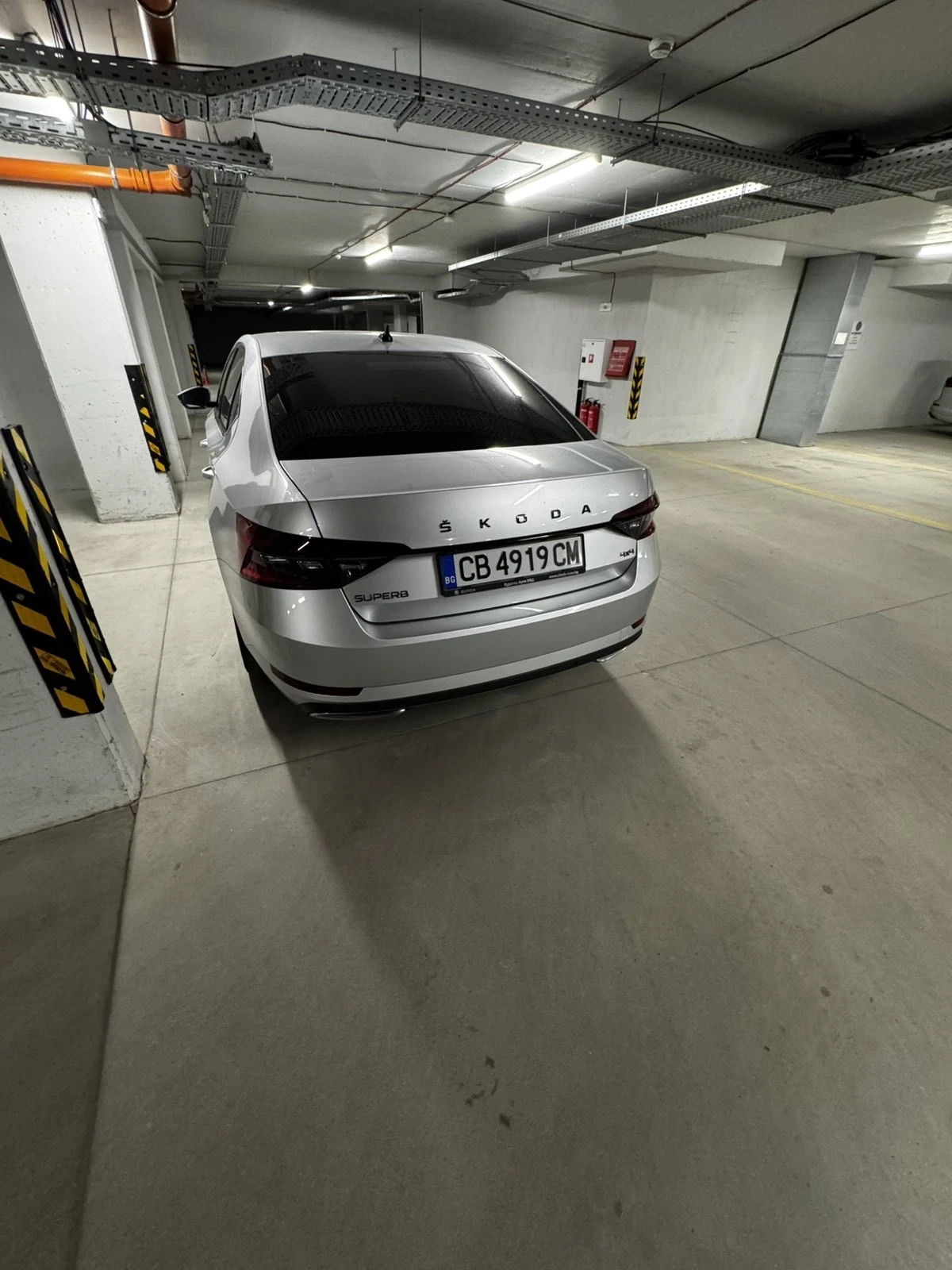 Skoda Superb L&K 2.0TDI 4x4, снимка 4 - Автомобили и джипове - 55619282