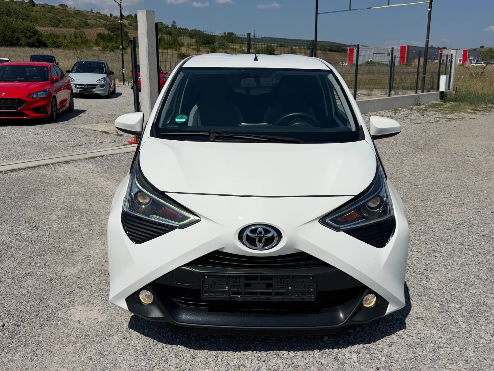 Toyota Aygo X 1.0i LED CAMERA EURO 6 TUV, снимка 3 - Автомобили и джипове - 55626381
