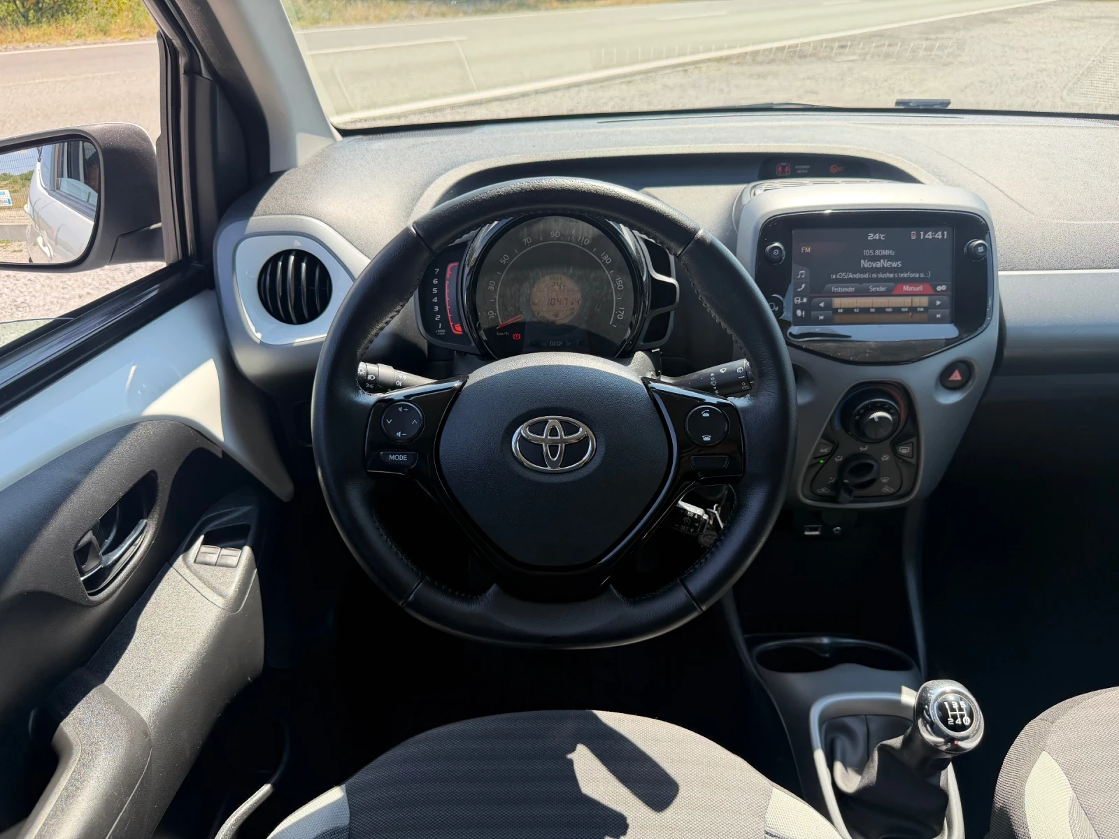 Toyota Aygo X 1.0i LED CAMERA EURO 6 TUV, снимка 11 - Автомобили и джипове - 55626381