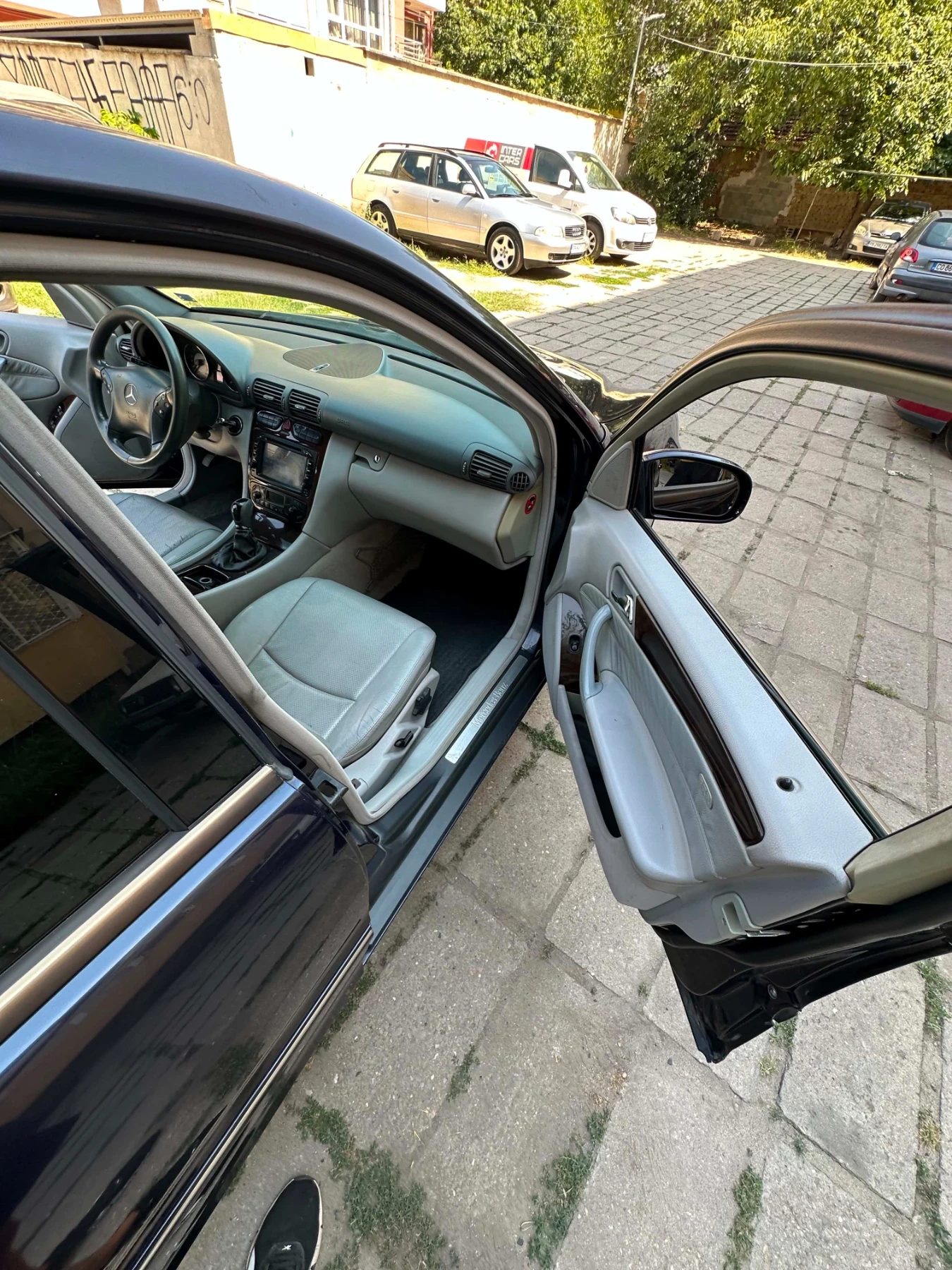 Mercedes-Benz C 220 W203, снимка 9 - Автомобили и джипове - 55780393