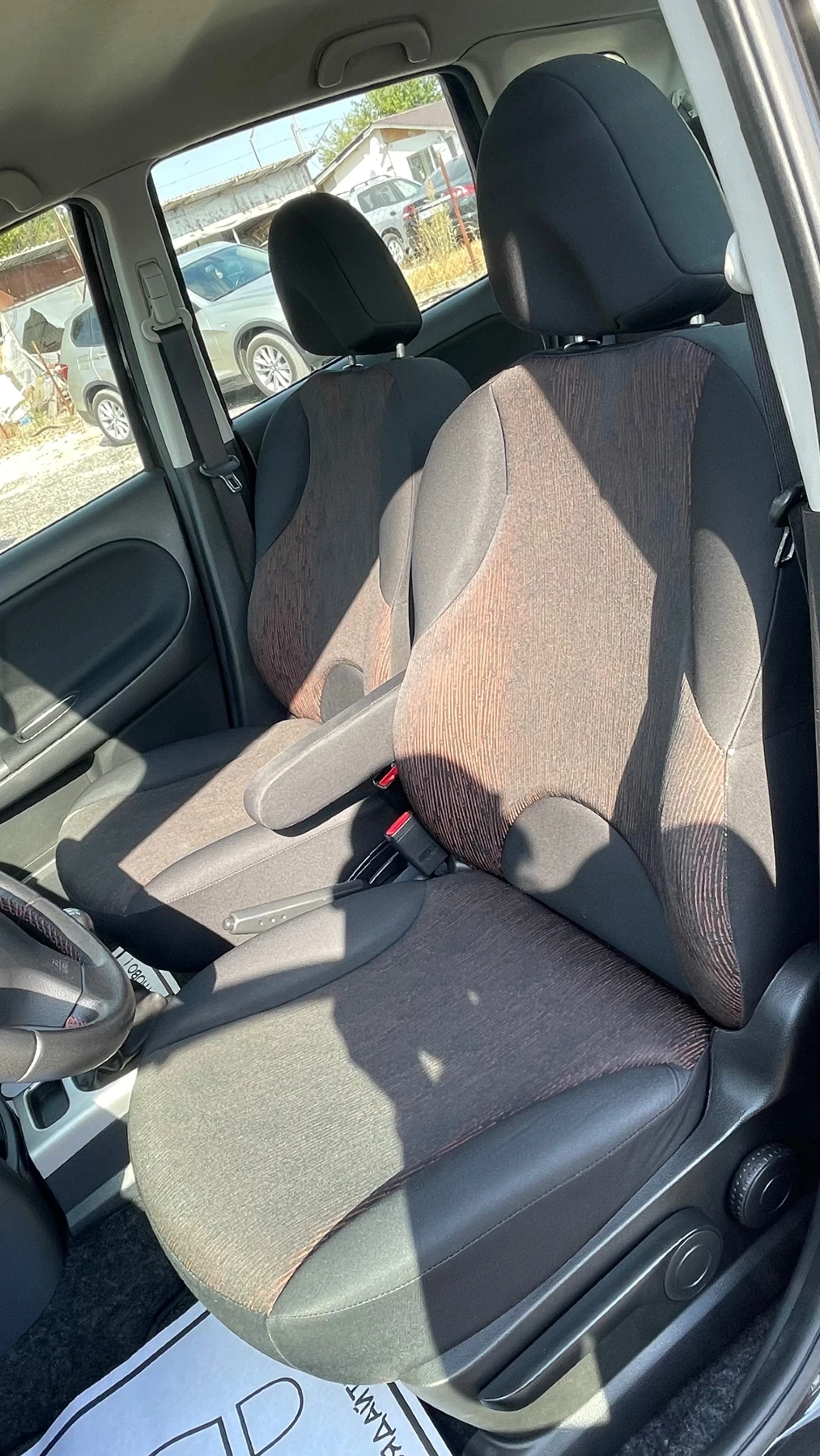 Nissan Note 1.5 DCI / КЛИМАТИК, снимка 8 - Автомобили и джипове - 56038846