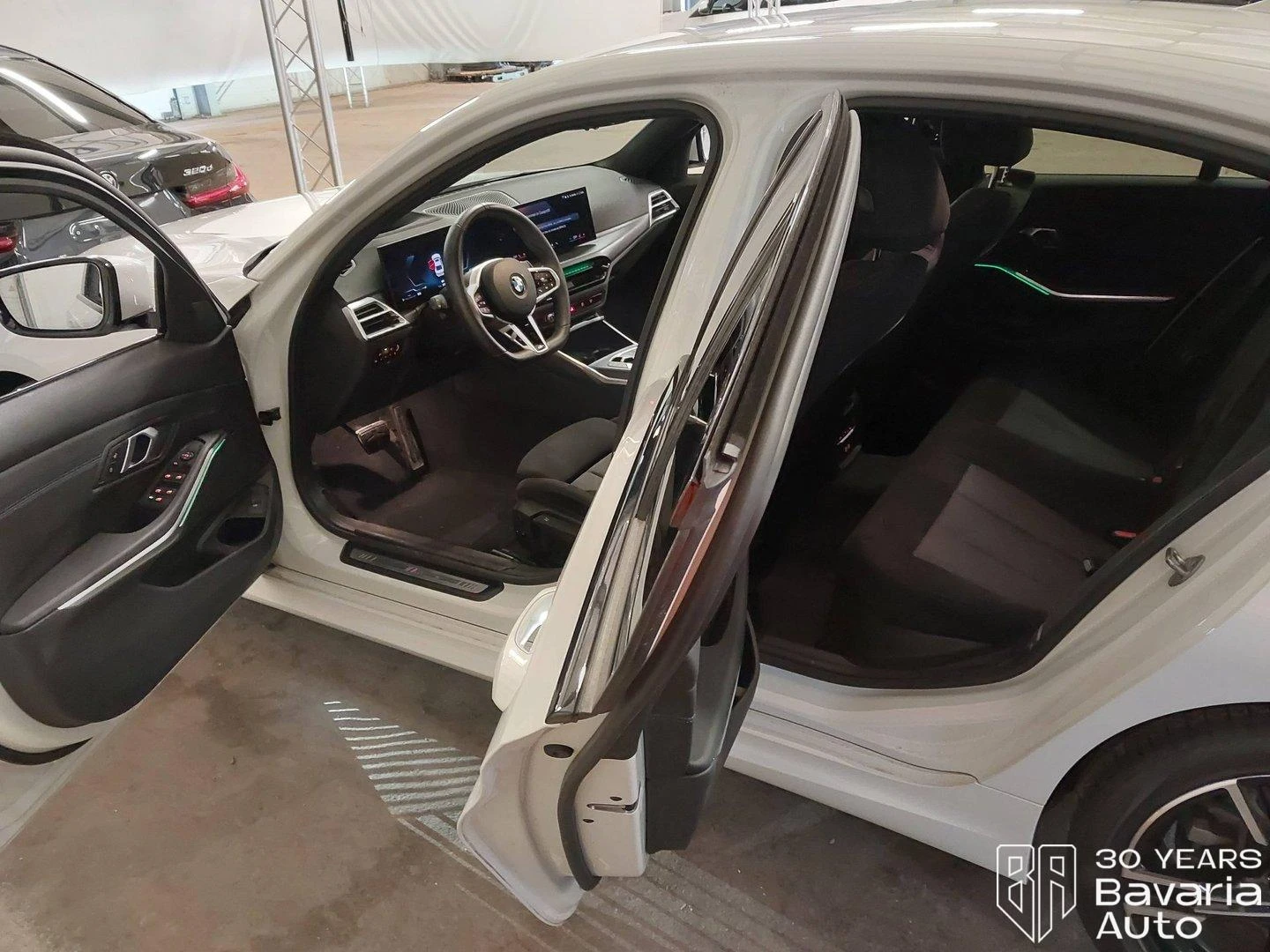 BMW 320 i xDrive Sportautomatic, снимка 5 - Автомобили и джипове - 56506507